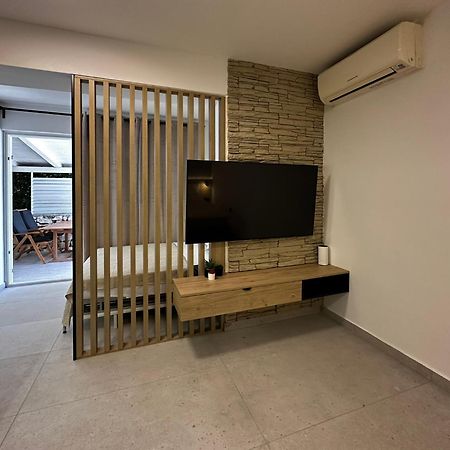 Studio Apartments Lace 诺瓦利娅 外观 照片