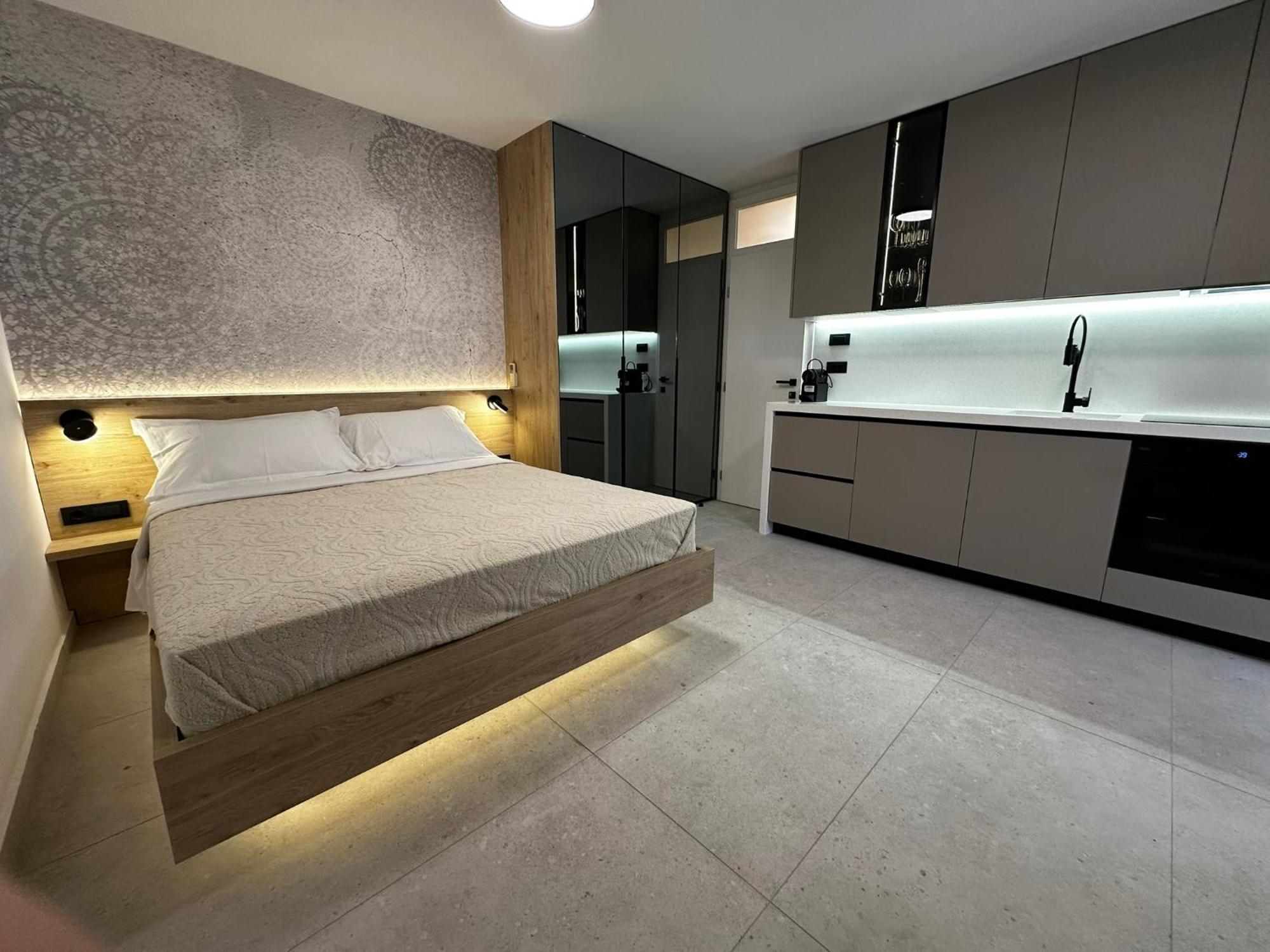 Studio Apartments Lace 诺瓦利娅 外观 照片