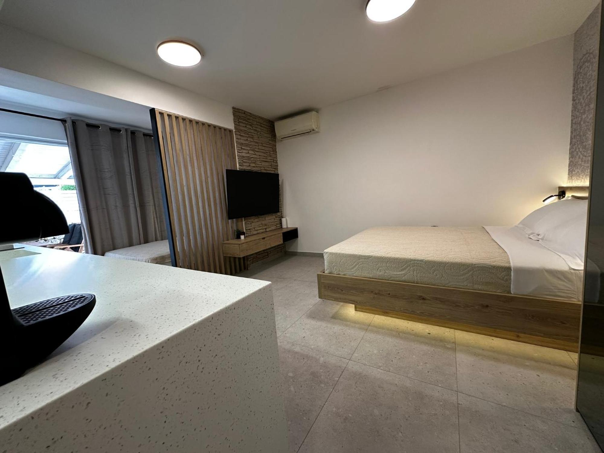 Studio Apartments Lace 诺瓦利娅 外观 照片